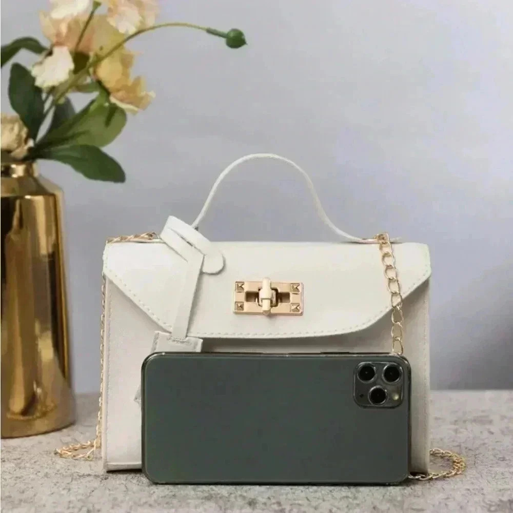 ⚠️Clearance Solid White And Gold Small Square Crossbody Chain Bag - Picture 4 of 6